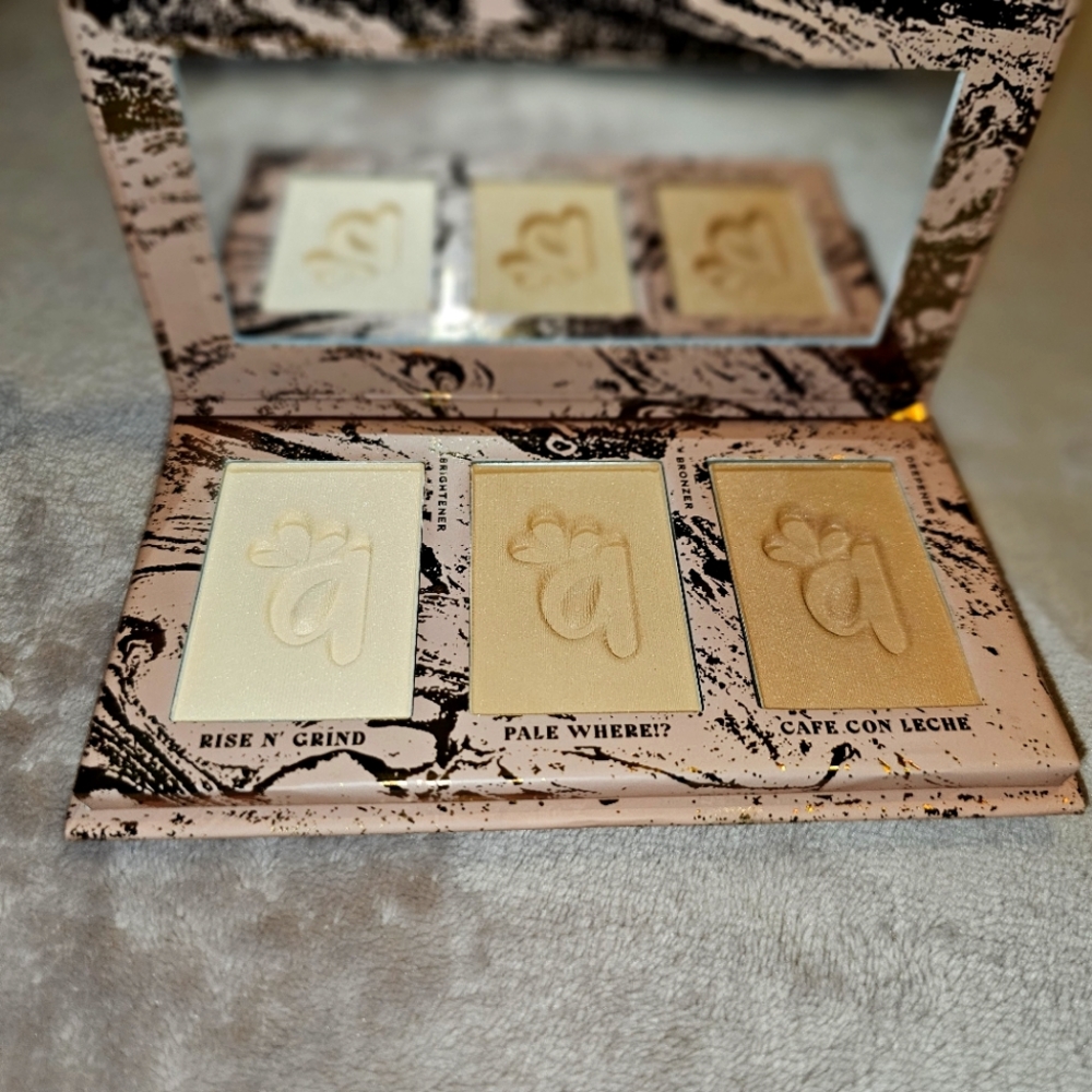 Alamar Hydrating Complexion Trio (bronzer & Iluminator)